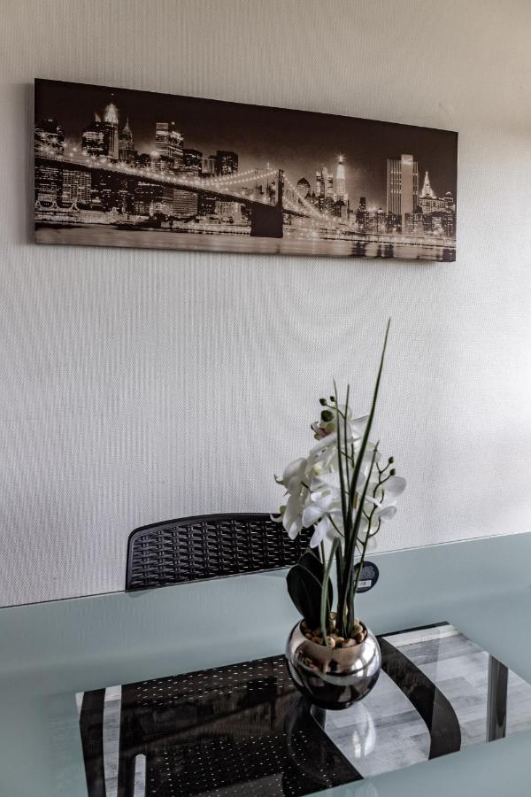 塔布Cap Sud - 53M2- Vue Pyrenees- Hypercentre-Wifi Fibre -Nouvelle Literie公寓 外观 照片