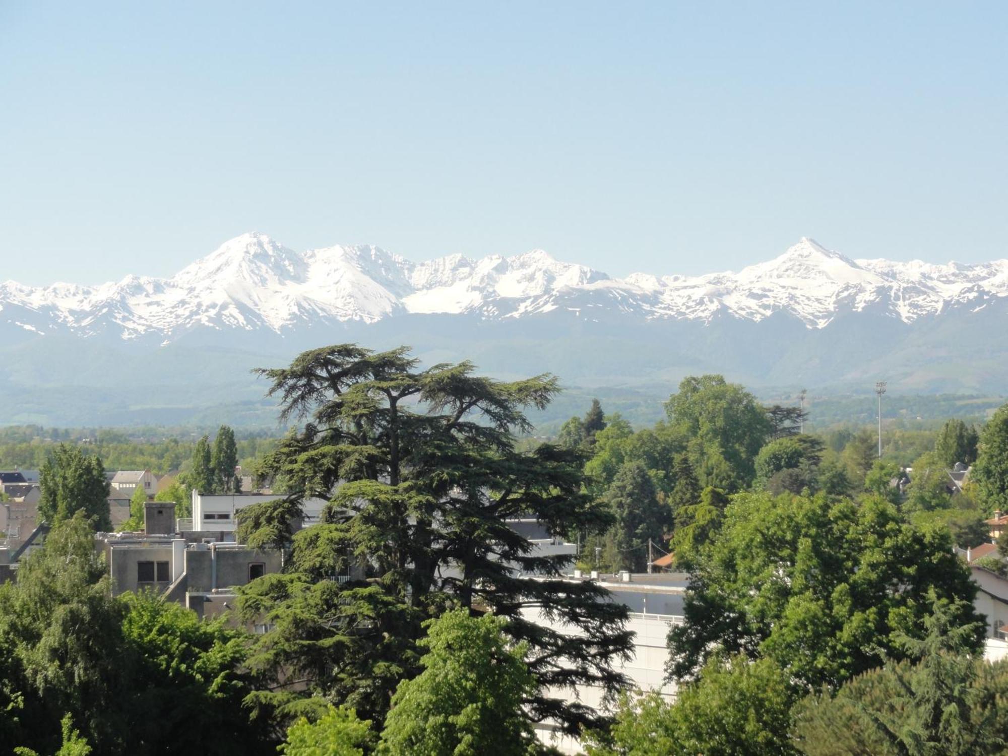 塔布Cap Sud - 53M2- Vue Pyrenees- Hypercentre-Wifi Fibre -Nouvelle Literie公寓 外观 照片